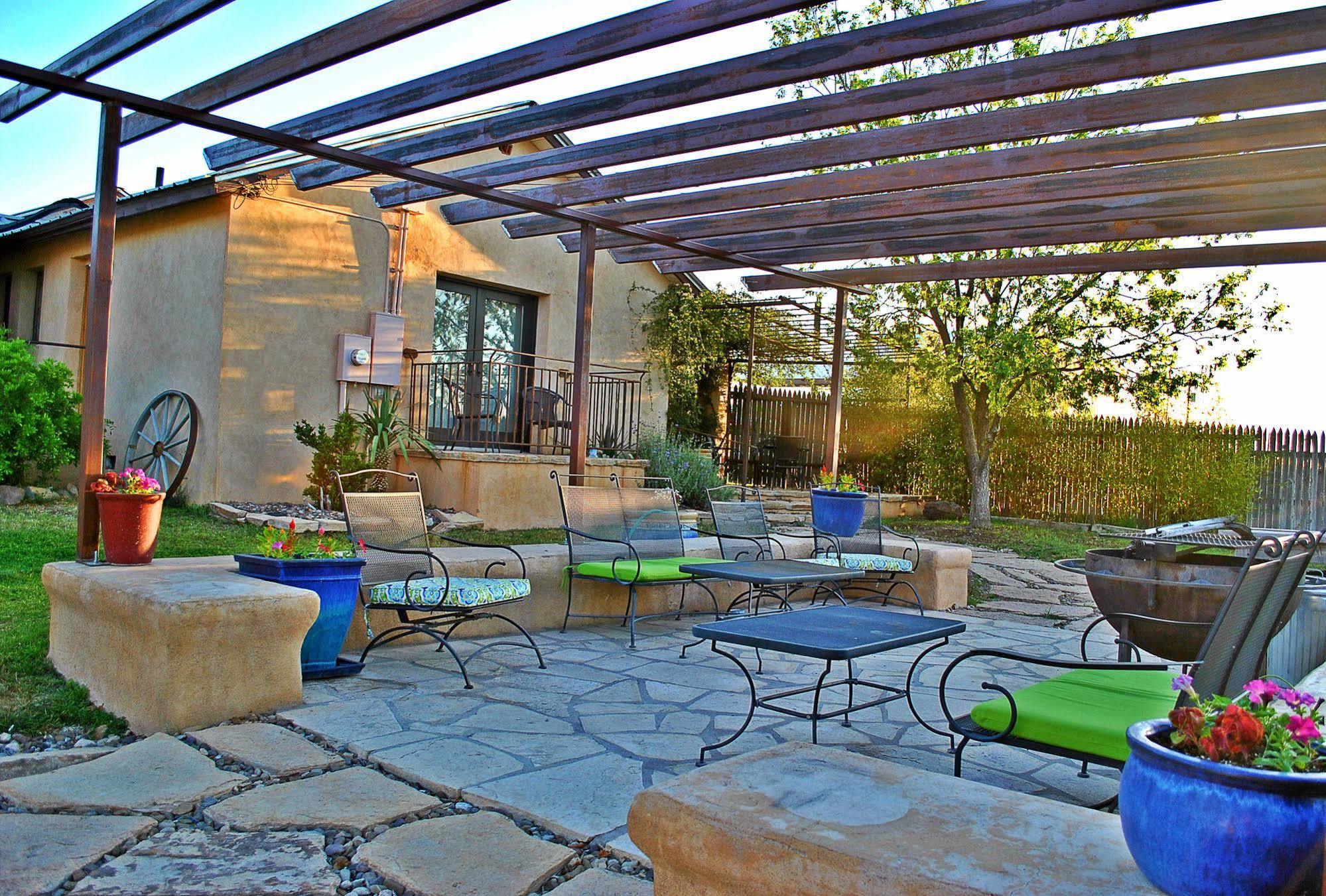 The Maverick Inn Alpine Exterior photo